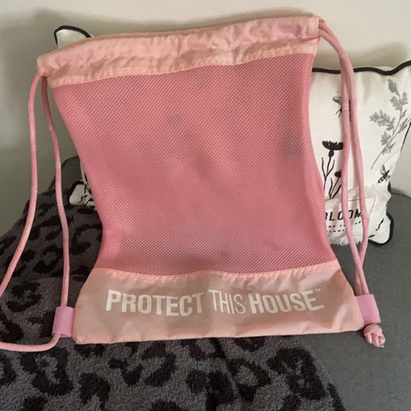 Under Amour back pack - Picture 2 of 3